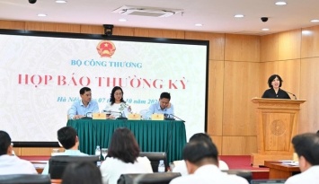 Siết chặt hoạt động bán thuốc, thực phẩm chức năng qua livestream
