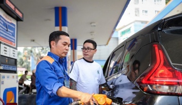 Giá xăng giảm sâu tới 1.800 đồng/lít từ 15h chiều nay 22/10