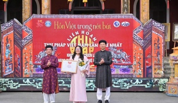 Hồn Việt trong nét bút: Hành trình 19 năm của nữ Nghệ nhân Quốc gia Nguyễn Thị Dung