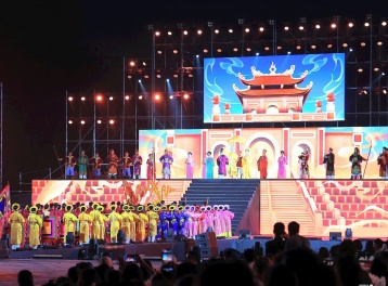 Lễ khai mạc Festival Thăng Long – Hà Nội 2025: Rực rỡ sắc màu di sản