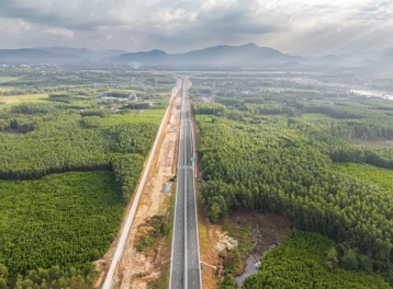 Điều chỉnh tốc độ cao tốc Cam Lộ – La Sơn