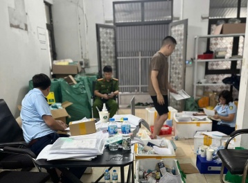 Hà Nội: Xử phạt 4 cơ sở kinh doanh mỹ phẩm nhập lậu