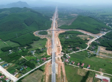 Thông cao tốc từ Bắc vào Nam: Bước ngoặt lịch sử của hạ tầng giao thông Việt Nam