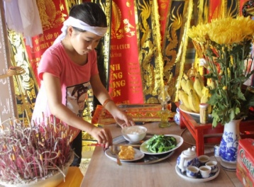 Thắt lòng ước mơ bình dị của cô bé mồ côi hiếu thảo