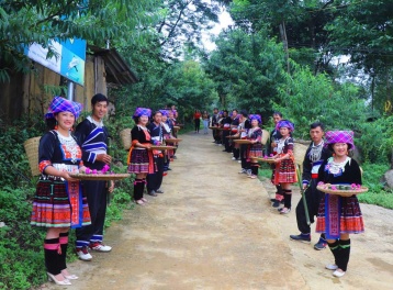 Một lần đến bản Sin Suối Hồ
