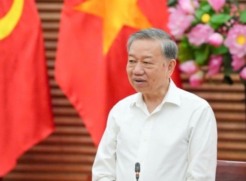 Tổng Bí thư đề nghị Nghệ An phải lấy công nghệ và tri thức làm động lực phát triển kinh tế