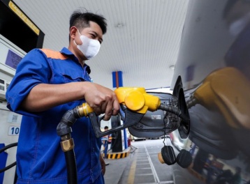 Giá xăng dầu đồng loạt tăng hơn 1.000 đồng/lít từ 15h chiều nay