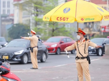 Hà Nội phân luồng giao thông, cấm xe trên nhiều tuyến đường từ 7-10/8/2025