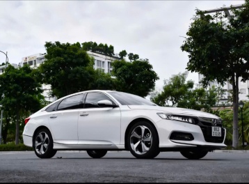 Top 10 mẫu xe bán chậm nhất tháng 10/2025