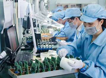 Việt Nam có 8 nhóm hàng đạt trên 10 tỷ USD, công nghiệp chế biến thúc đẩy kim ngạch xuất khẩu