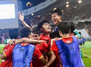 Thủ tướng gửi thư chúc mừng Đội tuyển bóng đá nam U22 và Đội tuyển nữ Futsal quốc gia Việt Nam