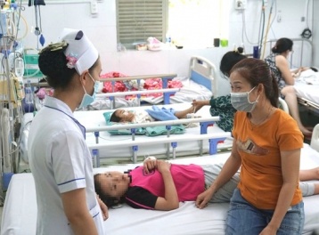 Bộ Y tế cảnh báo khẩn về bệnh sốt xuất huyết, tay chân miệng
