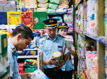 Tăng mức phạt buôn lậu, gian lận thương mại và hàng giả để siết kỷ cương thị trường