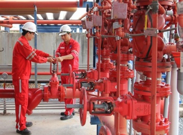 Việt Nam đẩy mạnh chuyển dịch năng lượng, tái khởi động điện hạt nhân