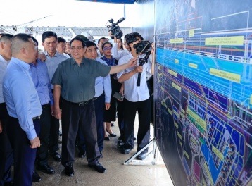 Thủ tướng kiểm tra, đôn đốc việc triển khai các công trình, dự án phục vụ Hội nghị APEC 2027 