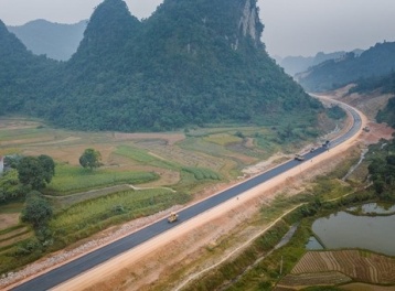 Các phương tiện được lưu thông tạm trên cao tốc Hữu Nghị - Chi Lăng và Đồng Đăng - Trà Lĩnh dịp Tết 