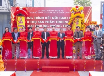 Khai trương Showroom OCOP lớn nhất tỉnh Nghệ An: 'Điểm hẹn' đặc sản và hàng thật