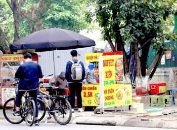 Bộ Y tế đề nghị siết quản lý an toàn thực phẩm đối với thức ăn đường phố