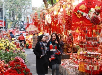 Thủ tướng yêu cầu các địa phương chuẩn bị chu đáo cho nhân dân đón Tết Bính Ngọ 2026