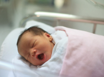 Hơn 8.000 em bé chào đời trong những ngày đầu Tết trên cả nước