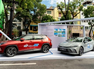 Bảng giá xe Toyota tháng 3/2026: Doanh số bùng nổ, xe Hybrid chiếm ưu thế