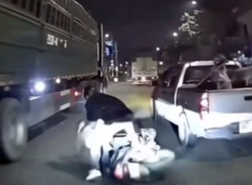 Tài xế bán tải tạt đầu làm ngã 3 người đi xe máy bị tạm giữ