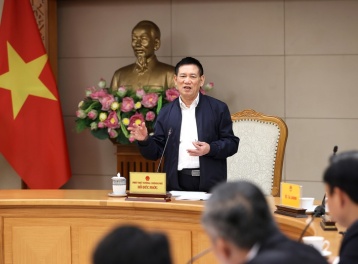 Chuyển Tổng công ty Đường sắt Việt Nam thành tập đoàn: Tránh “bình mới rượu cũ”