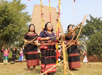 Khơi thông chính sách cho nghệ nhân, tôn vinh 'báu vật nhân văn sống'