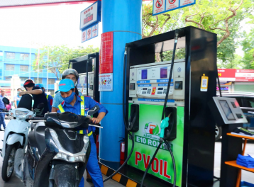 Đẩy mạnh xăng sinh học E10 để giảm áp lực nguồn cung xăng khoáng