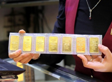 Giá vàng hôm nay 17/3: Vàng SJC giảm 500.000 đồng/lượng