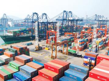 Thủ tướng yêu cầu triển khai đồng bộ giải pháp thúc đẩy xuất khẩu năm 2026