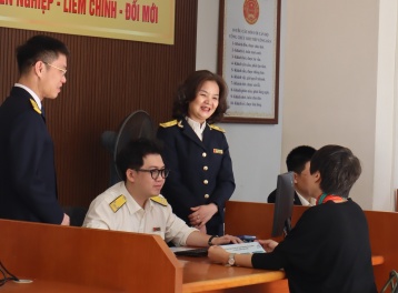 Thuế Hà Nội đồng hành cùng doanh nghiệp, người nộp thuế thực hiện quyết toán thuế năm 2025