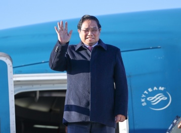 Thủ tướng tới Thủ đô Moscow, bắt đầu thăm chính thức Liên bang Nga