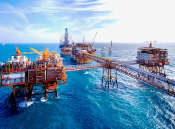 Chuyên gia: Việt Nam ứng phó kịp thời, đúng hướng trước cú sốc năng lượng thế giới