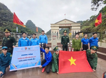 Sắc xanh tháng ba nơi biên cương Cao Bằng