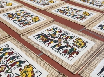 Bắc Ninh đón bằng UNESCO ghi danh nghề làm tranh dân gian Đông Hồ