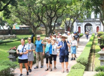 Du lịch Hà Nội đón gần 9 triệu lượt khách, bứt phá nhờ du lịch số