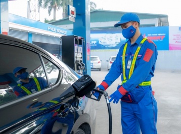 Đề xuất kéo dài thời hạn giảm thuế nhập khẩu xăng dầu 0% đến hết tháng 6/2026