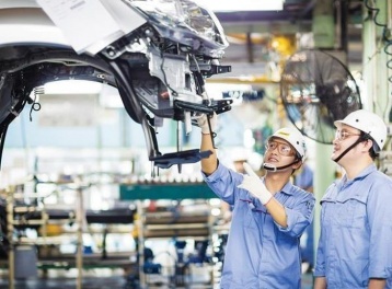 Gỡ 'điểm nghẽn' nội địa hóa, nâng tầm chuỗi cung ứng ô tô