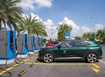 Bộ Tài chính đề xuất gia hạn ưu đãi thuế tiêu thụ đặc biệt cho xe ô tô điện đến hết năm 2030