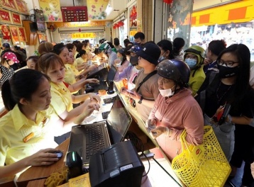 Giá vàng ngày 15/4: Vàng SJC tăng 2,5 triệu đồng/lượng