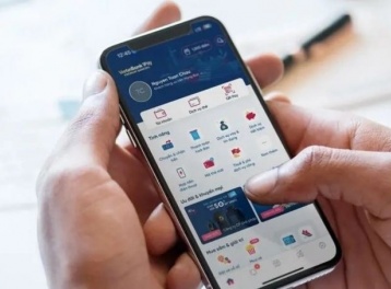 Ngân hàng nào ngừng chuyển tiền nhanh trên 500 triệu đồng?