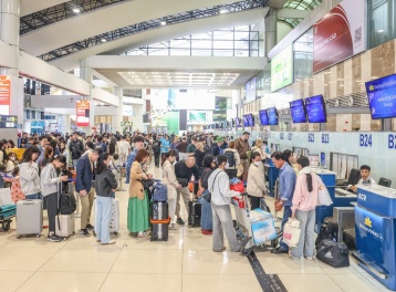 Nhiều chặng du lịch 'cháy vé' máy bay, giá tăng nhẹ dịp nghỉ lễ 30/4