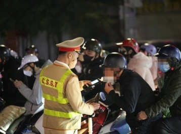 Hơn 2.200 lái xe vi phạm nồng độ cồn, nhiều xe khách chạy quá tốc độ dịp nghỉ Giỗ Tổ 