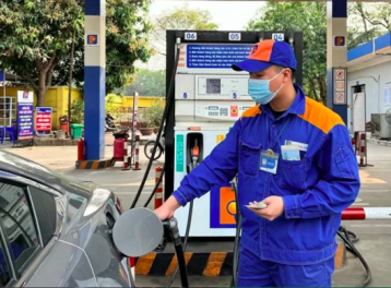 Giá xăng dầu đồng loạt tăng mạnh trước kỳ nghỉ lễ 30/4 và 1/5