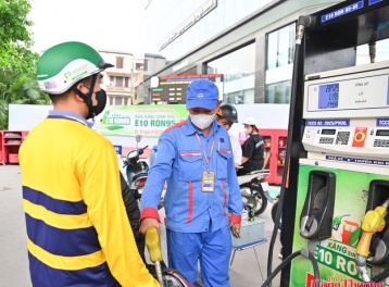 Bộ Công Thương yêu cầu địa phương siết chặt giám sát triển khai xăng E10