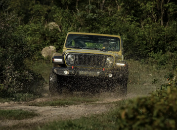 Khởi điểm từ 2,999 tỷ đồng Jeep Wrangler thế hệ mới tại Việt Nam có gì?