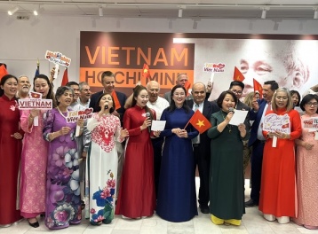Lan tỏa di sản Hồ Chí Minh và Ngày Văn hoá Việt Nam tại Hy Lạp