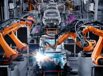 Lần đầu tiên khách hàng mua Volkswagen được tham quan nhà máy sản xuất