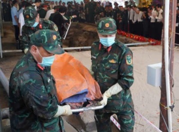Phát hiện thêm nhiều hài cốt liệt sĩ ở công viên Lê Thị Riêng